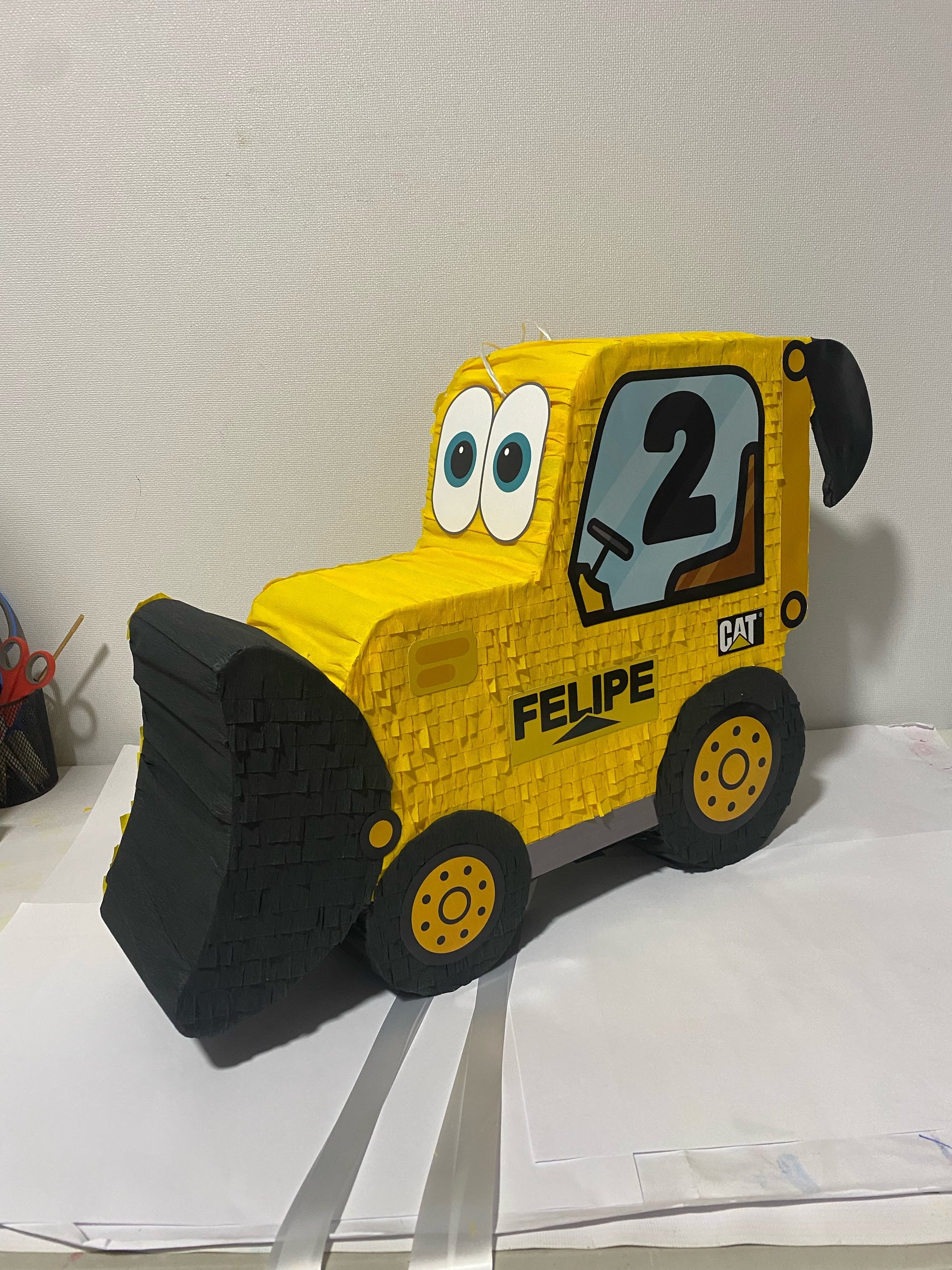 PIÑATA CAMIÓN PALA 40CM PREMIUM