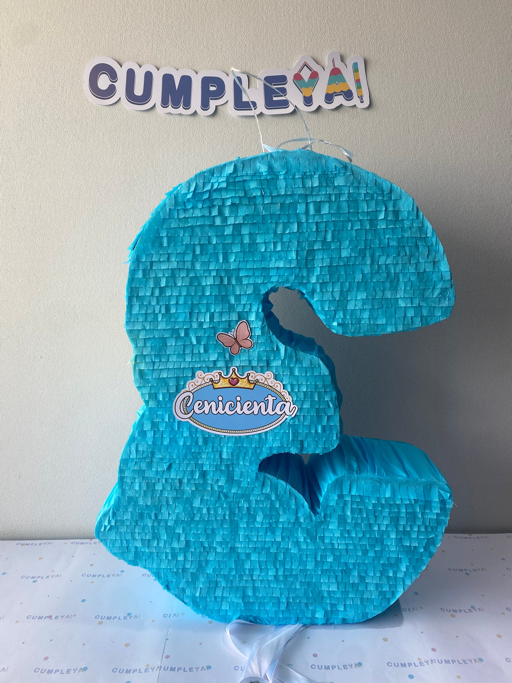 PIÑATA NUMERO 3 CENICIENTA BEBE 60CM PREMIUM