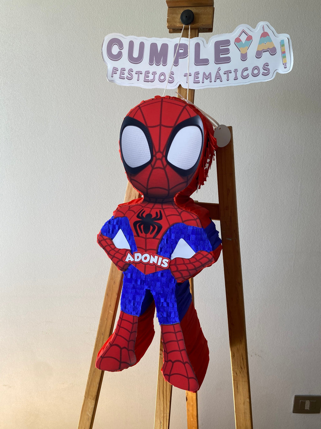 PIÑATA SPIDEY DE PIE 60CM PREMIUM