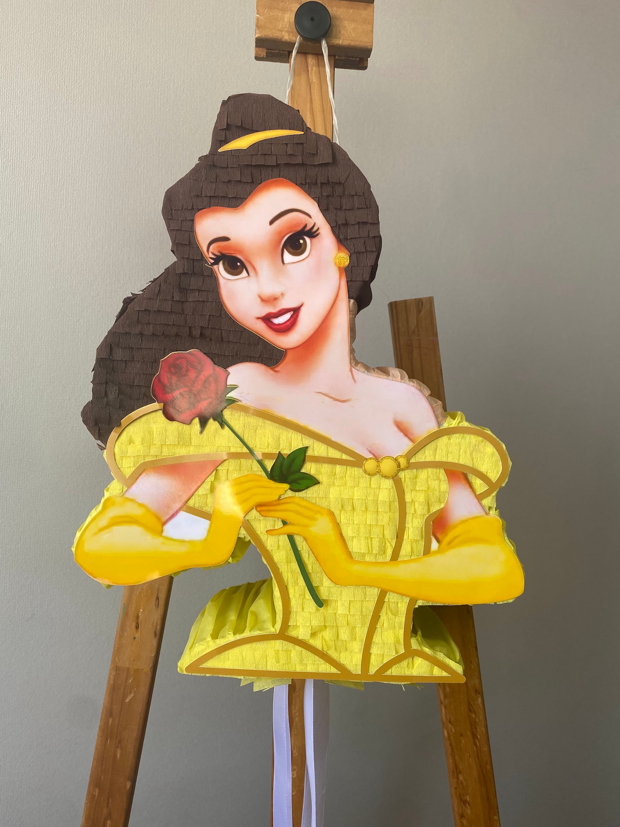 PIÑATA PRINCESA BELLA 40CM PREMIUM