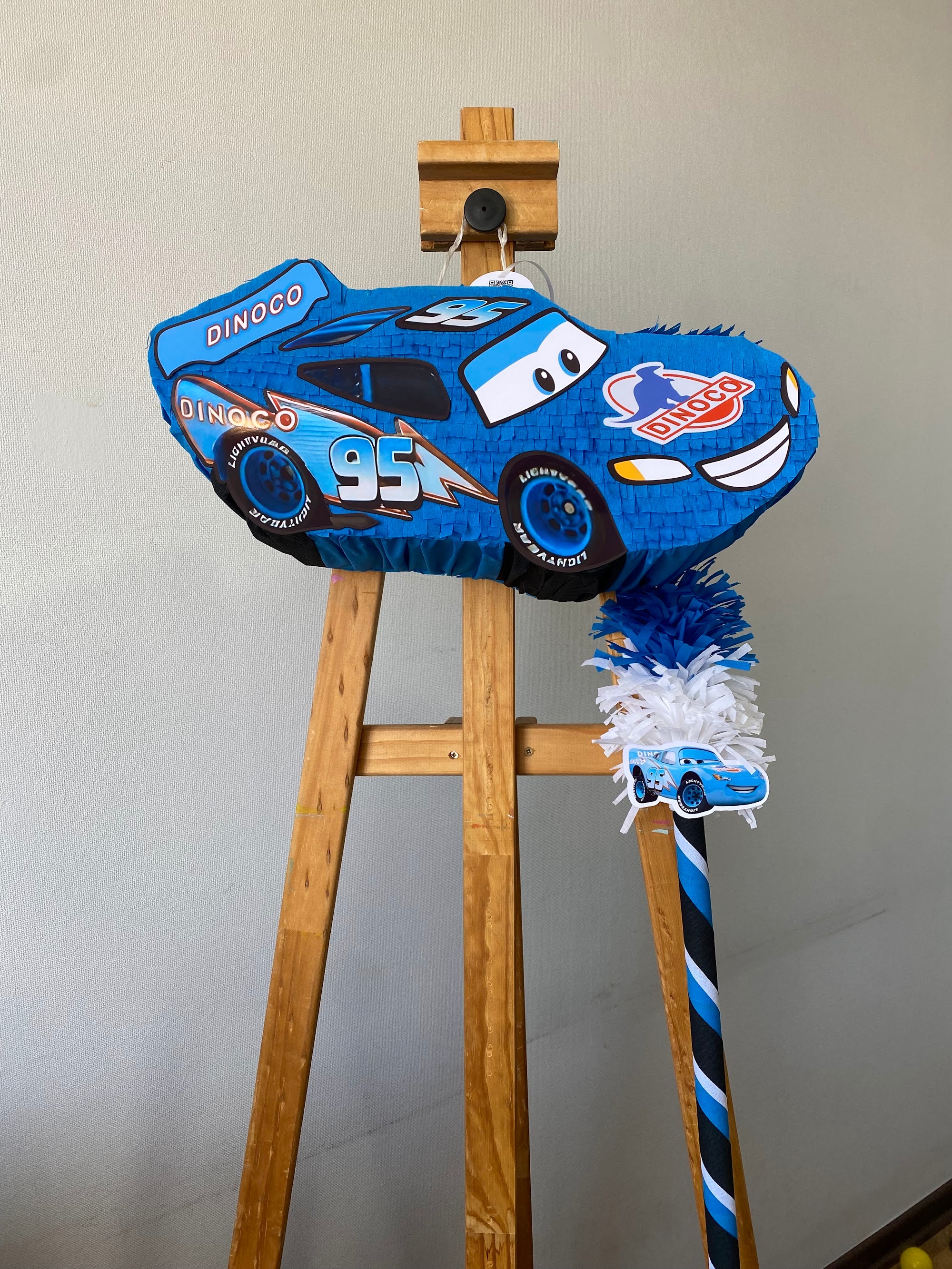 PIÑATA DINOCO DE CARS 40CM PREMIUM