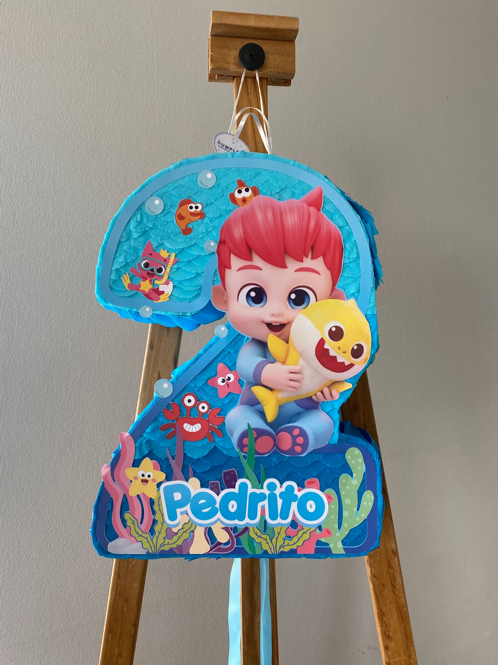 PIÑATA NUMERO 2 BEBE FINN 40CM PREMIUM