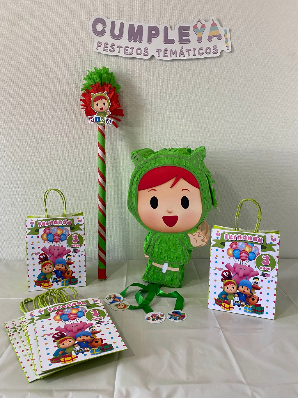 PIÑATA NINA DE POCOYO 40CM PREMIUM