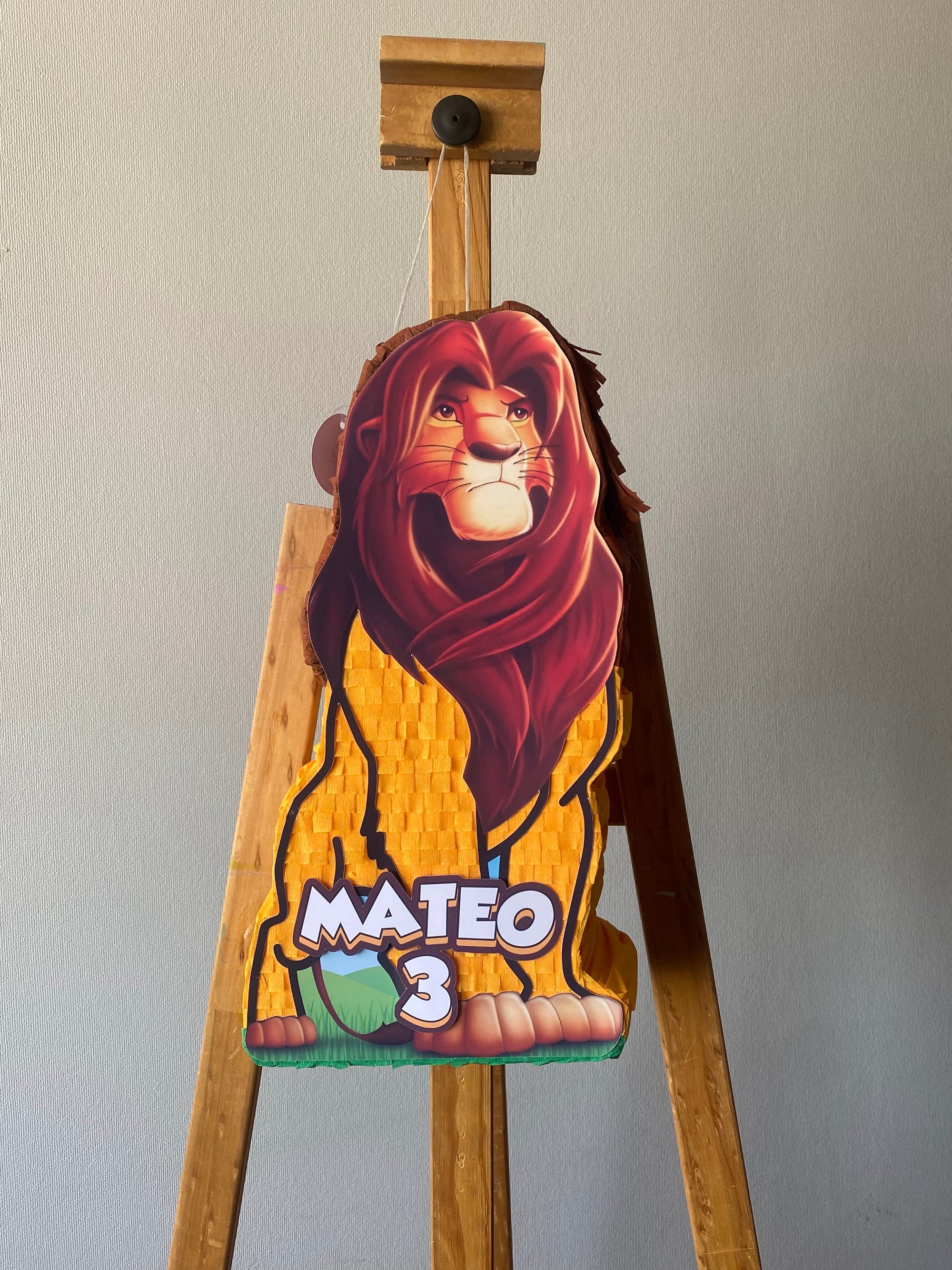 PIÑATA SIMBA ADULTO 40CM