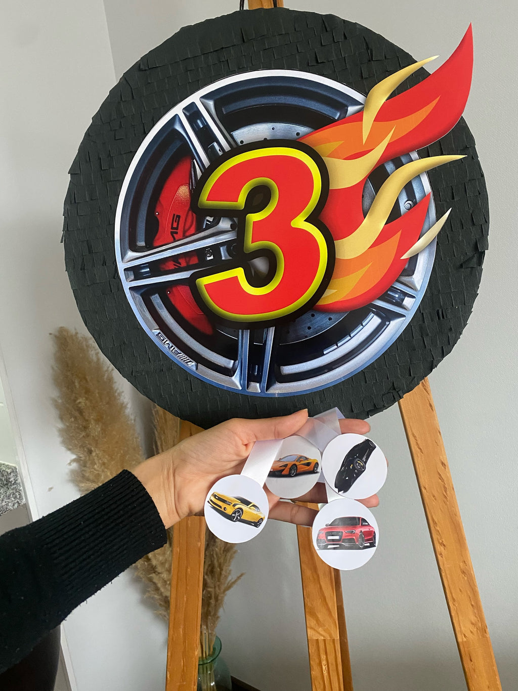 PIÑATA RUEDA DE AUTO 40CM PREMIUM