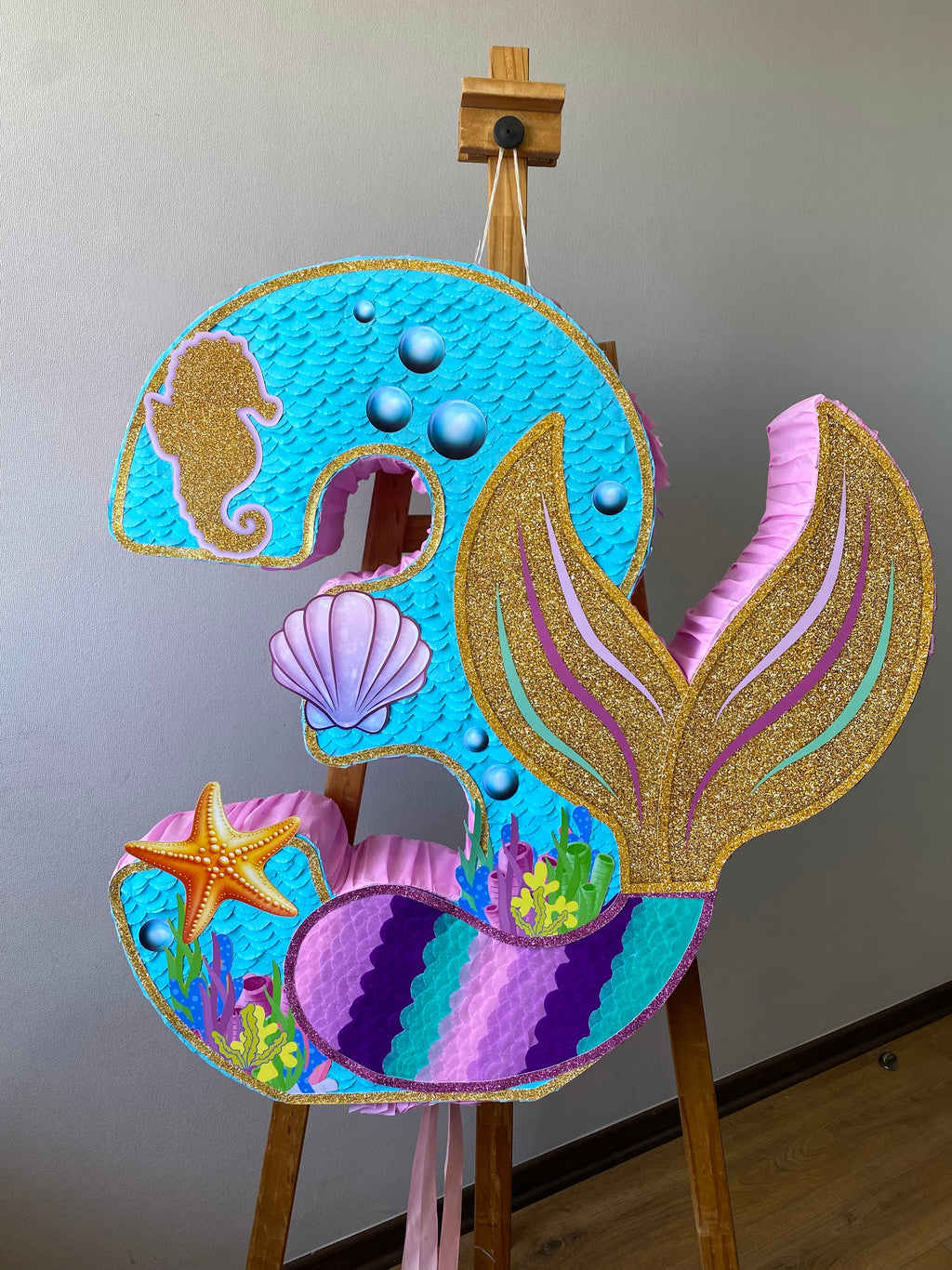 PIÑATA NUMERO 3 CON COLA DE SIRENA 60CM PREMIUM