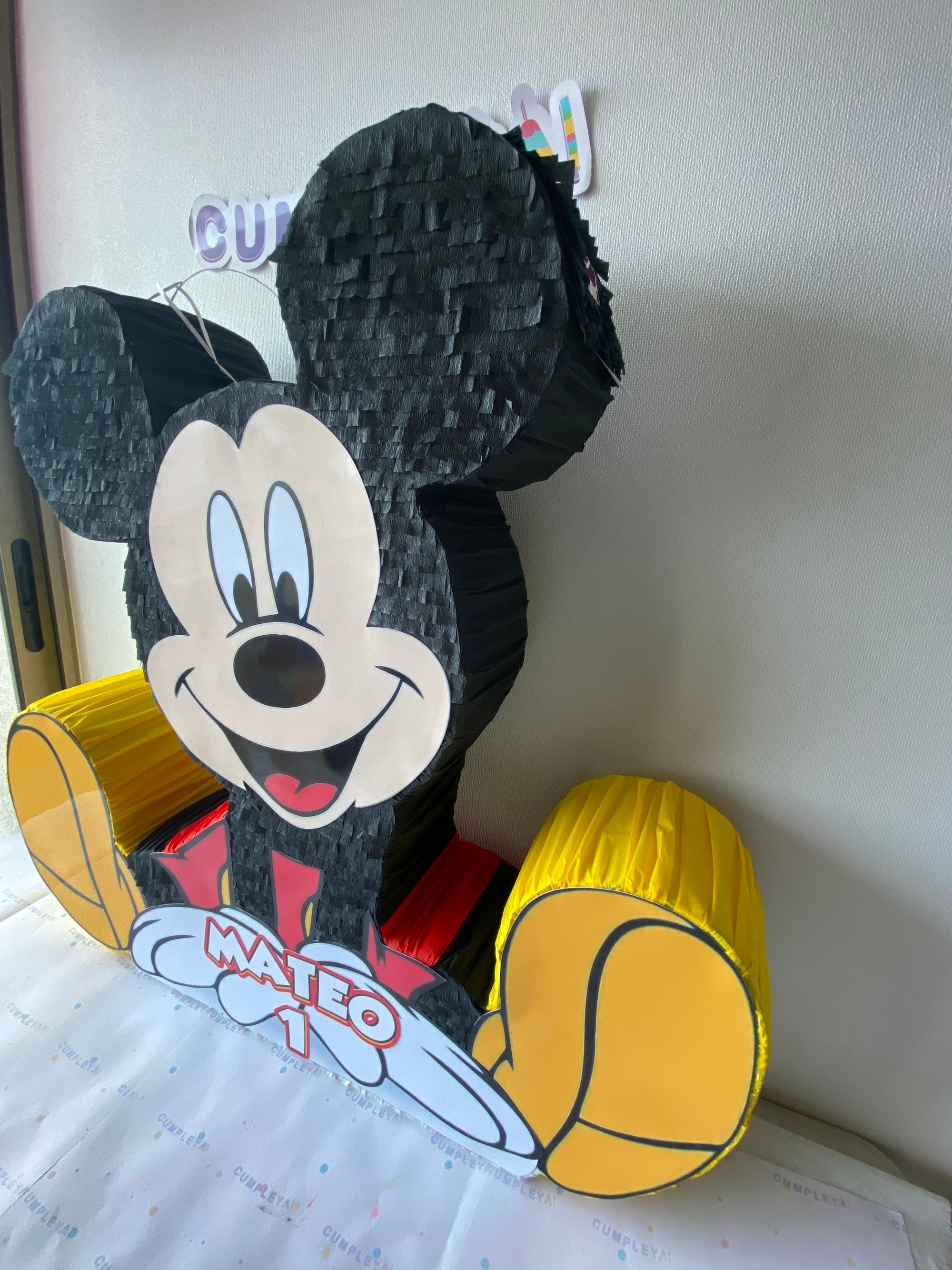 PIÑATA MICKEY SENTADO 60CM PREMIUM