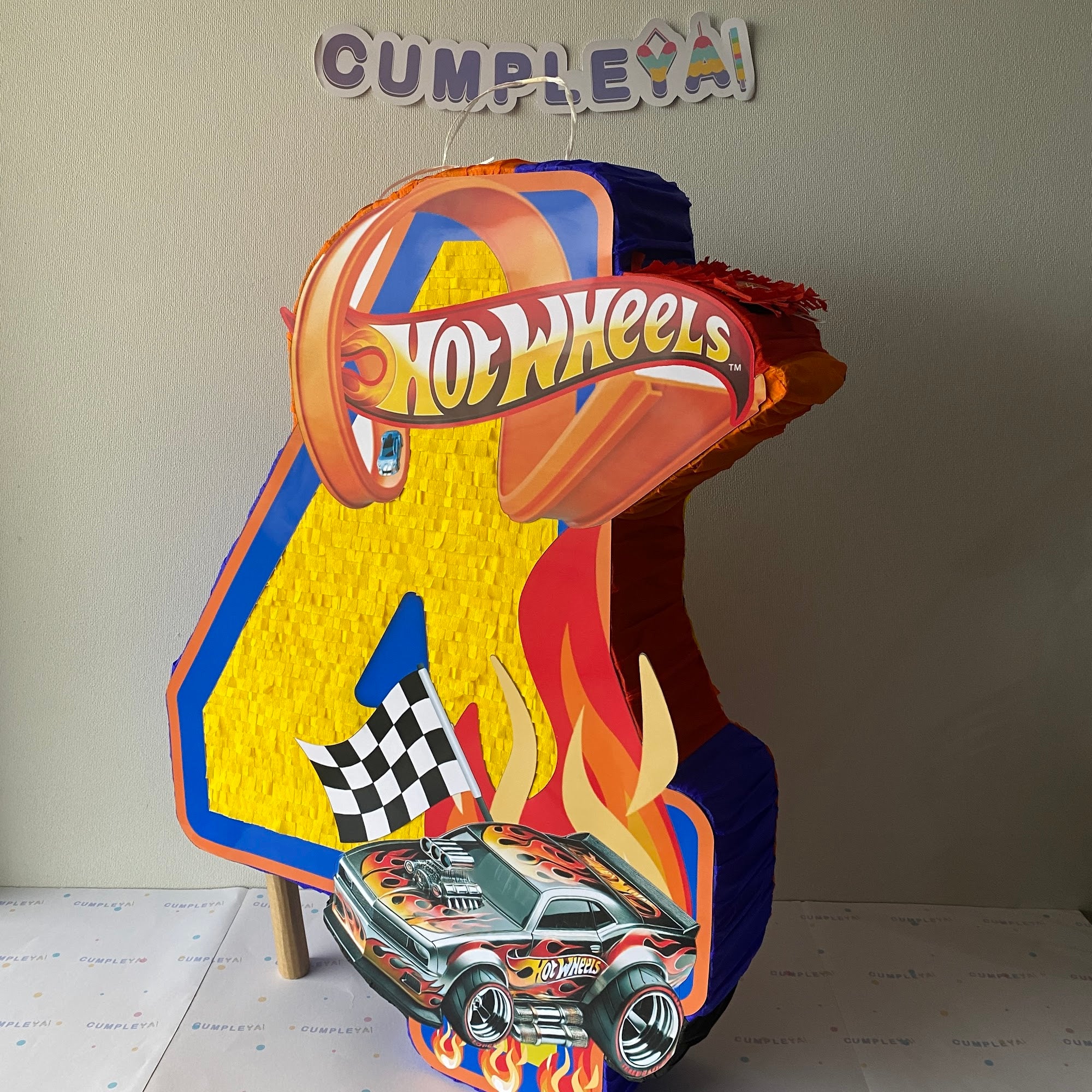 PIÑATA NUMERO 4 CON PISTA 60CM PREMIUM