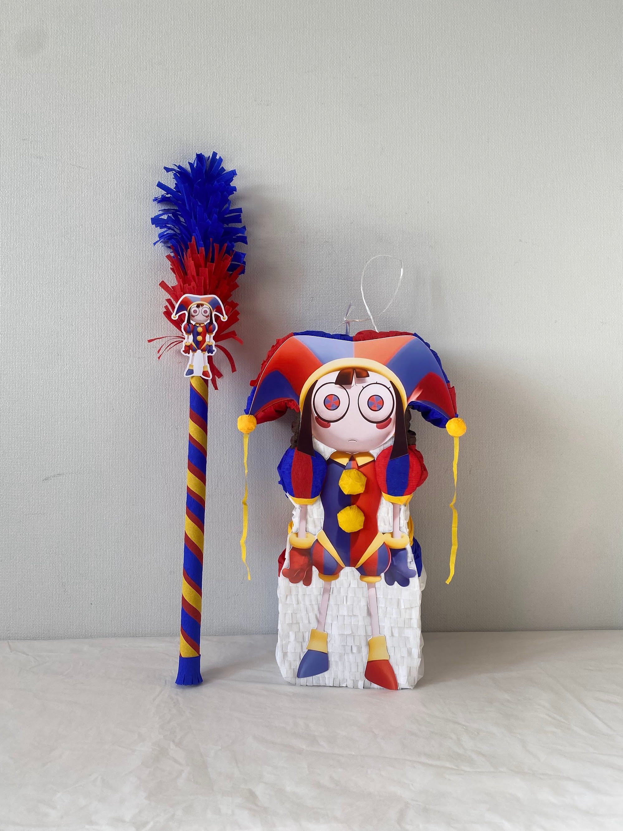 PIÑATA POMNI CIRCO DIGITAL 40CM PREMIUM
