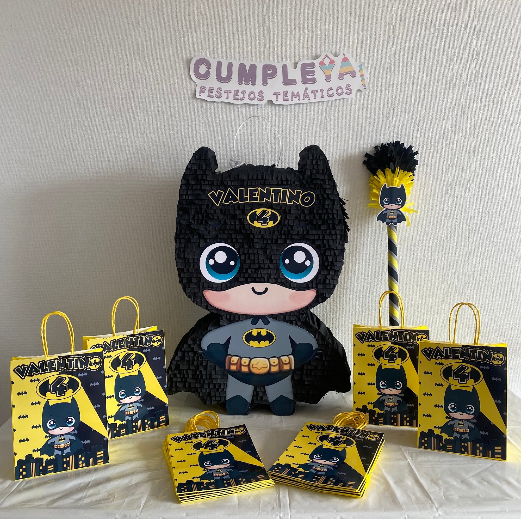 PIÑATA BATMAN NIÑO 60CM PREMIUM