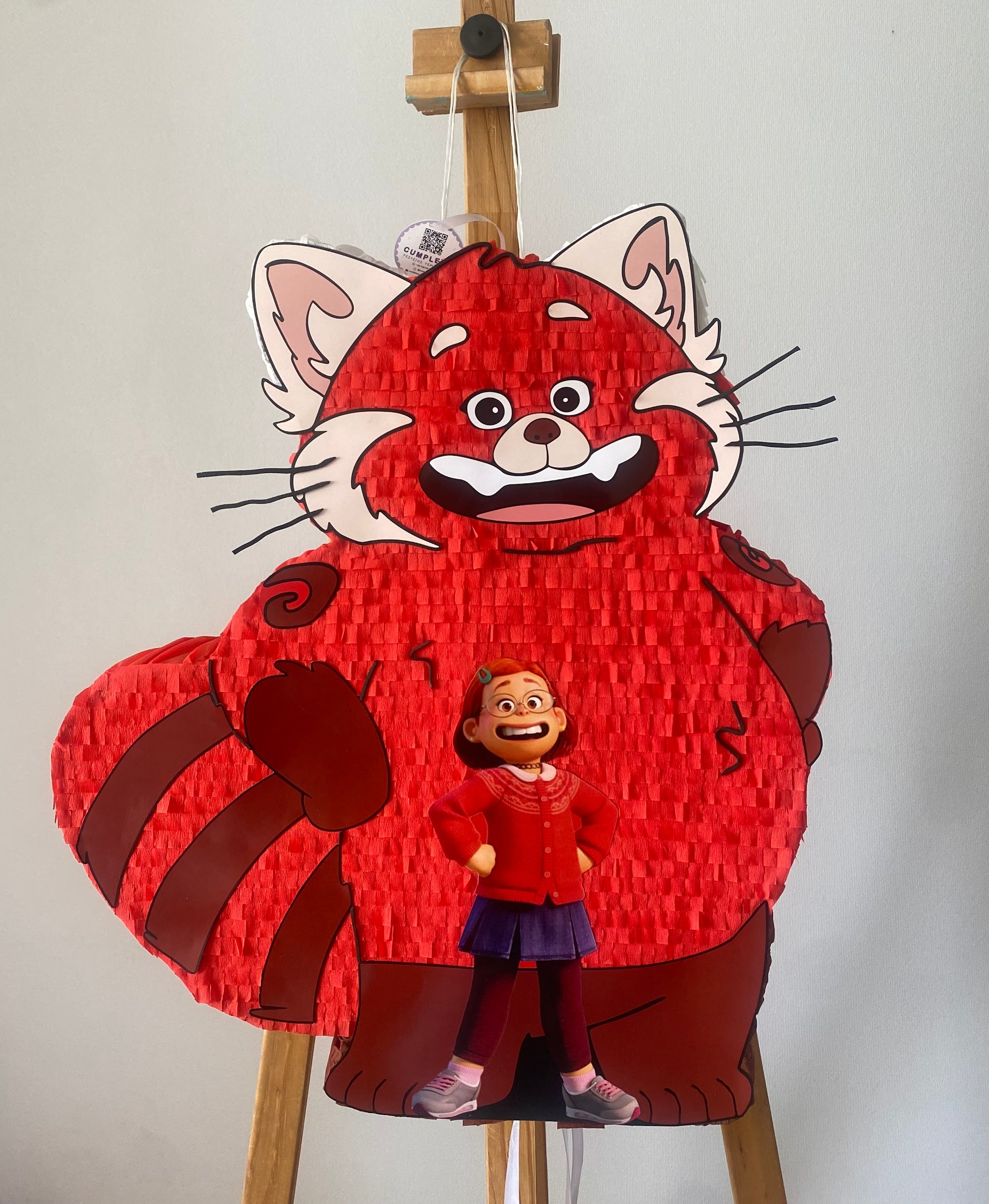 PIÑATA PANDA TURNING RED 60CM PREMIUM