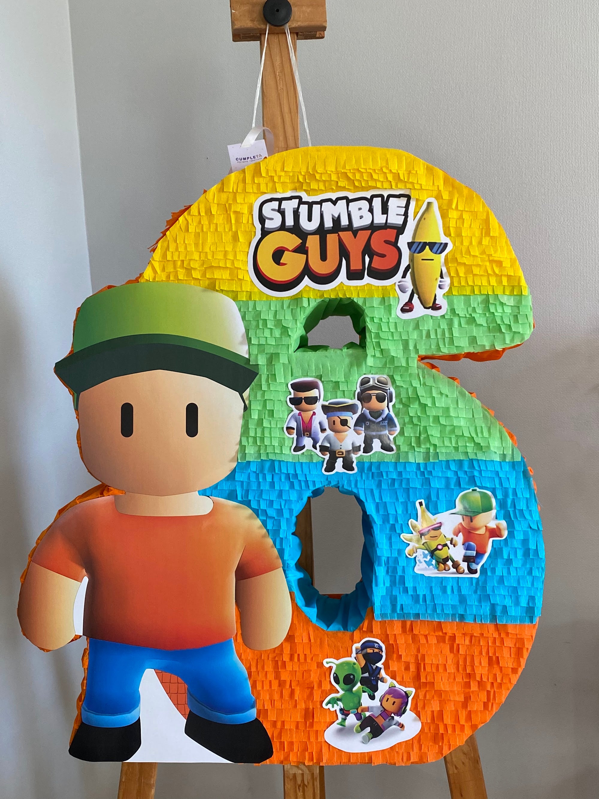PIÑATA NÚMERO 6 MOTIVO STUMBLE GUYS 60CM PREMIUM