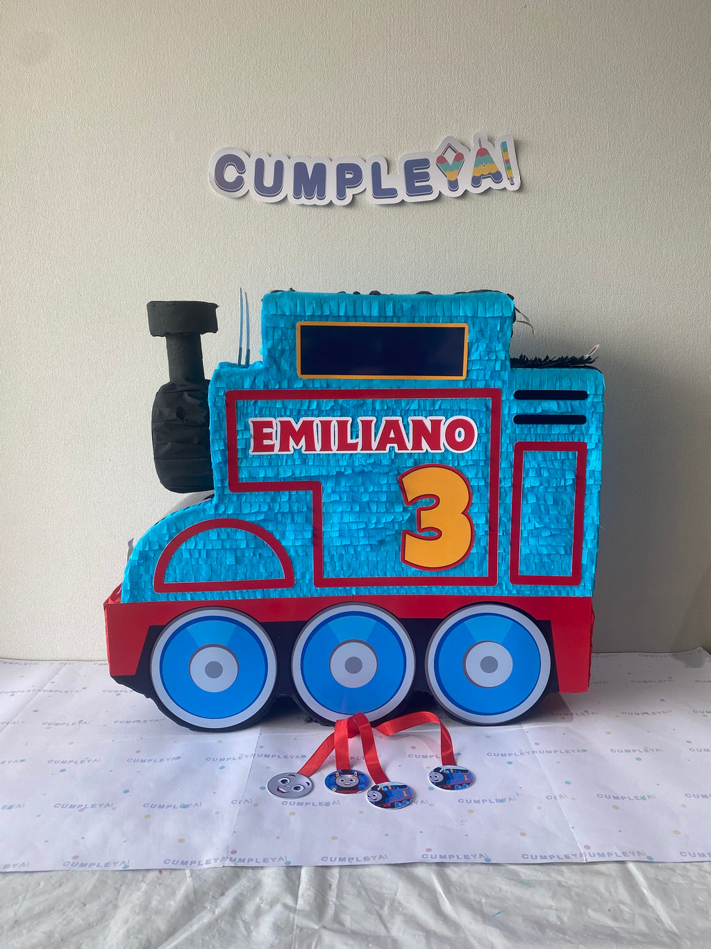 PIÑATA THOMAS EL TREN 60CM PREMIUM