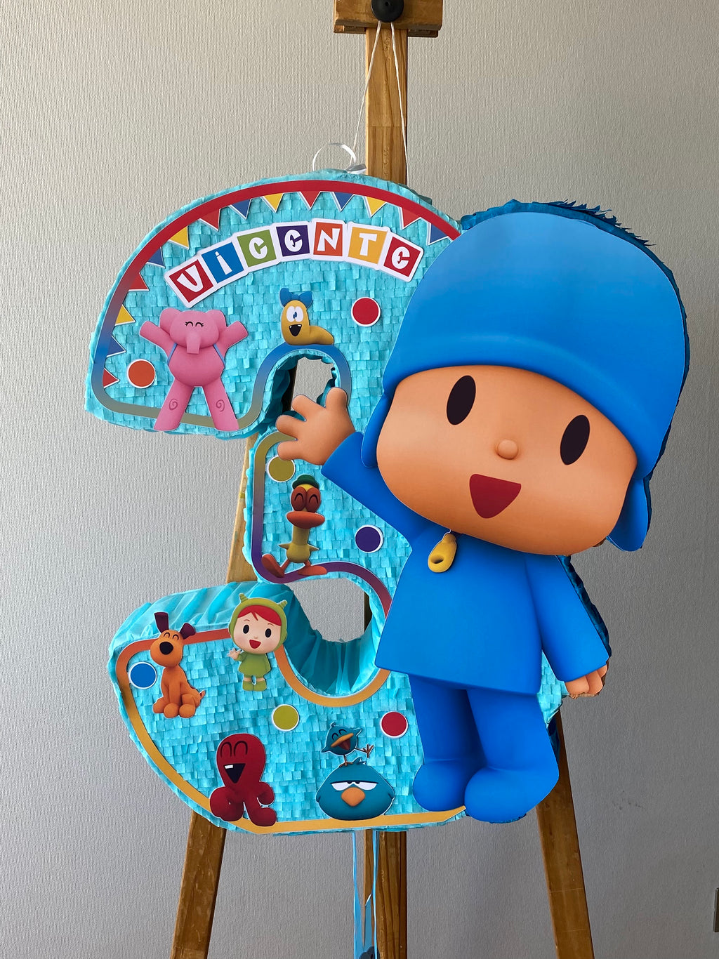 PIÑATA POCOYO NÚMERO 3 60CM PREMIUM