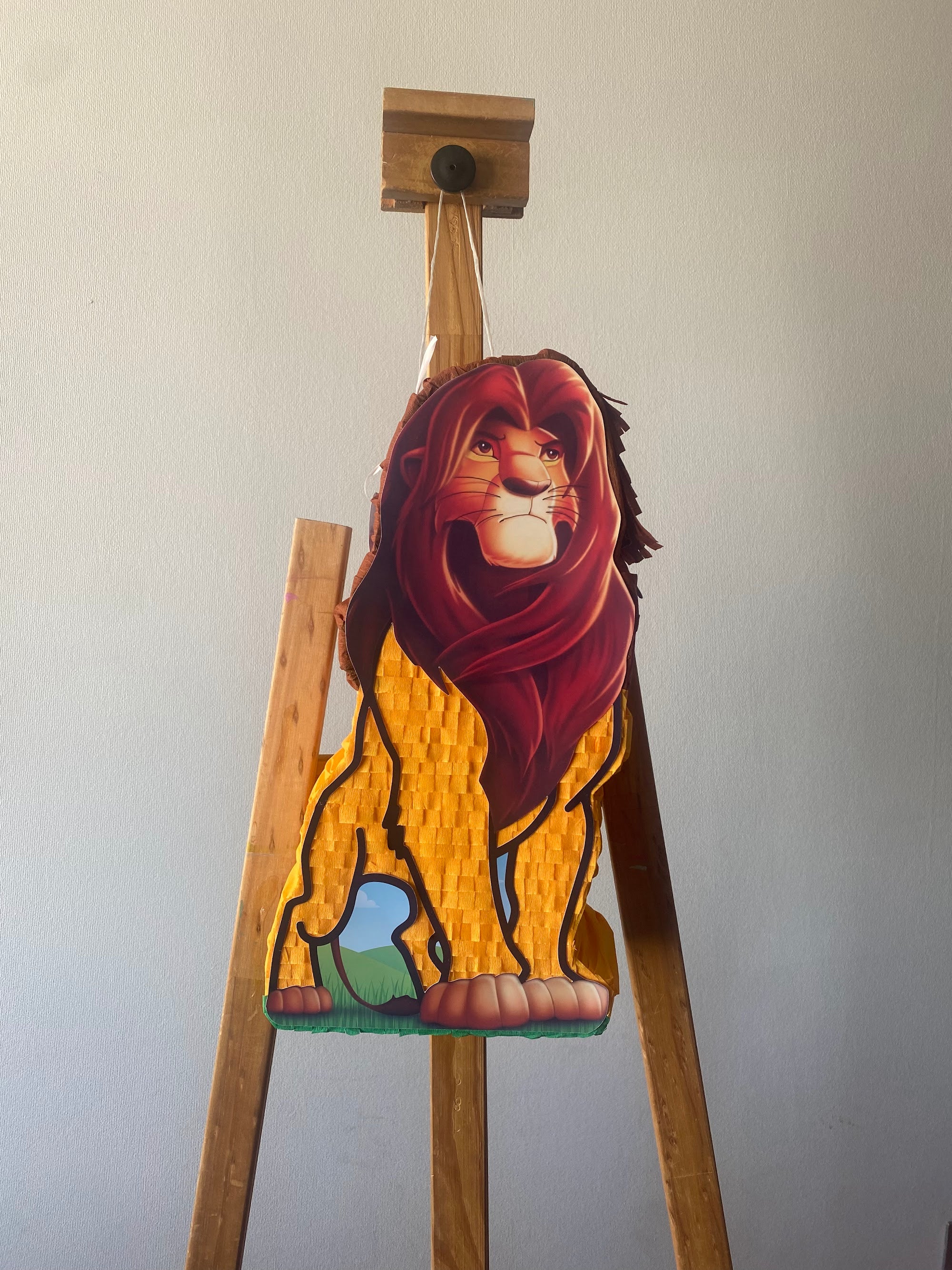 PIÑATA SIMBA ADULTO 40CM PREMIUM