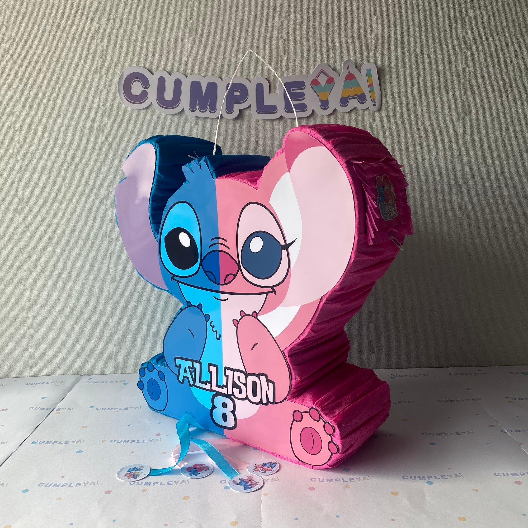 PIÑATA STITCH Y ANGELA MANOS ARRIBA 40CM FIGURA EXPRÉS