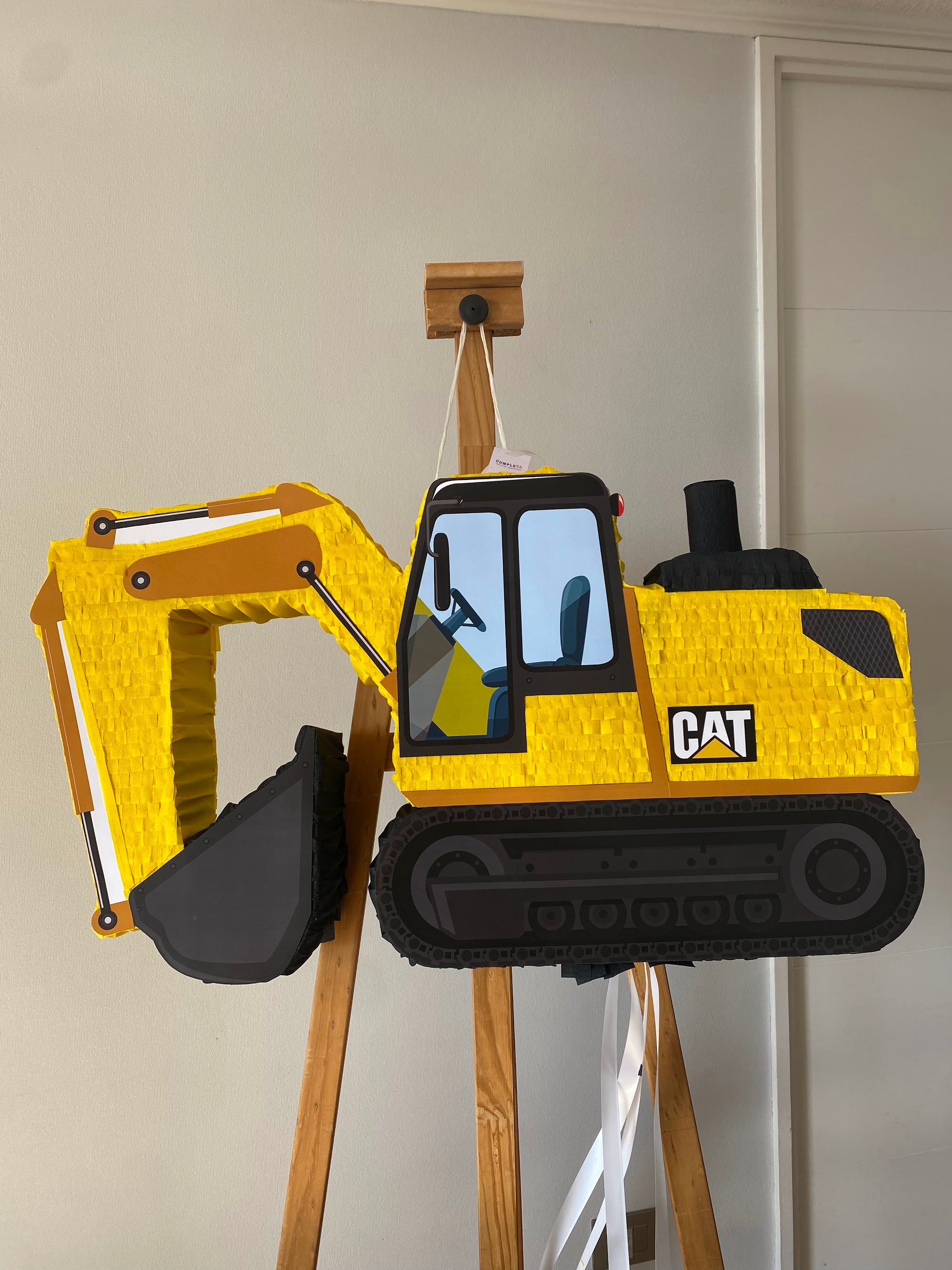 PIÑATA CAMIÓN EXCAVADORA CAT 60CM PREMIUM