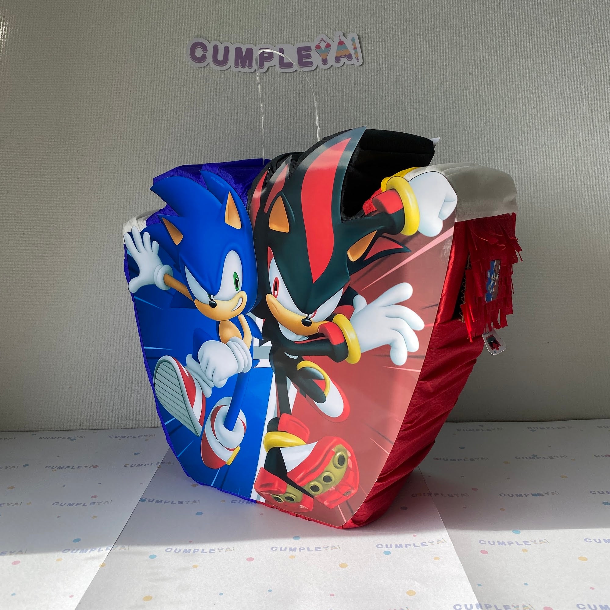PIÑATA 40 CM SONIC Y SHADOW
