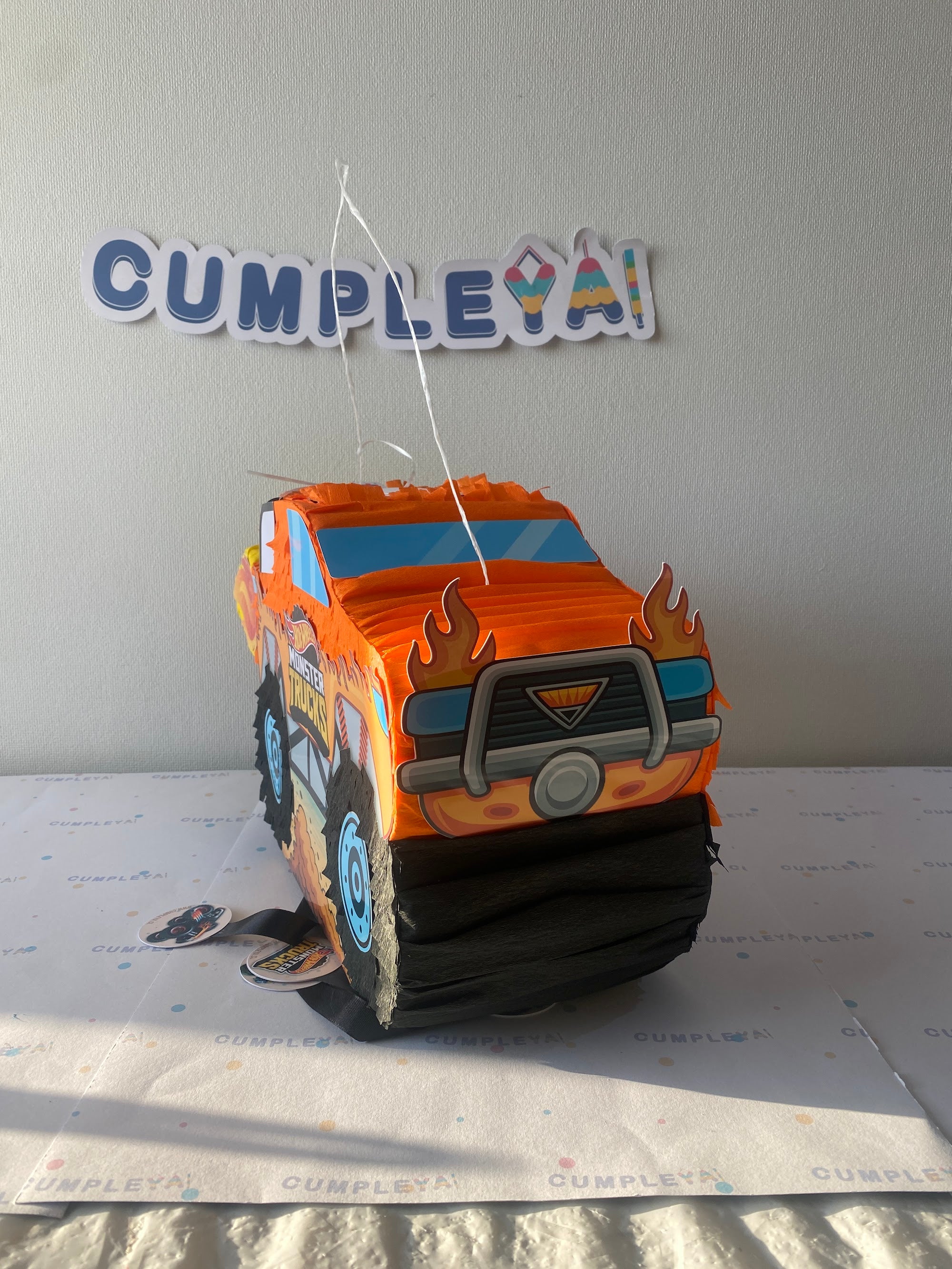 PIÑATA MONSTER TRUCK 40CM PREMIUM