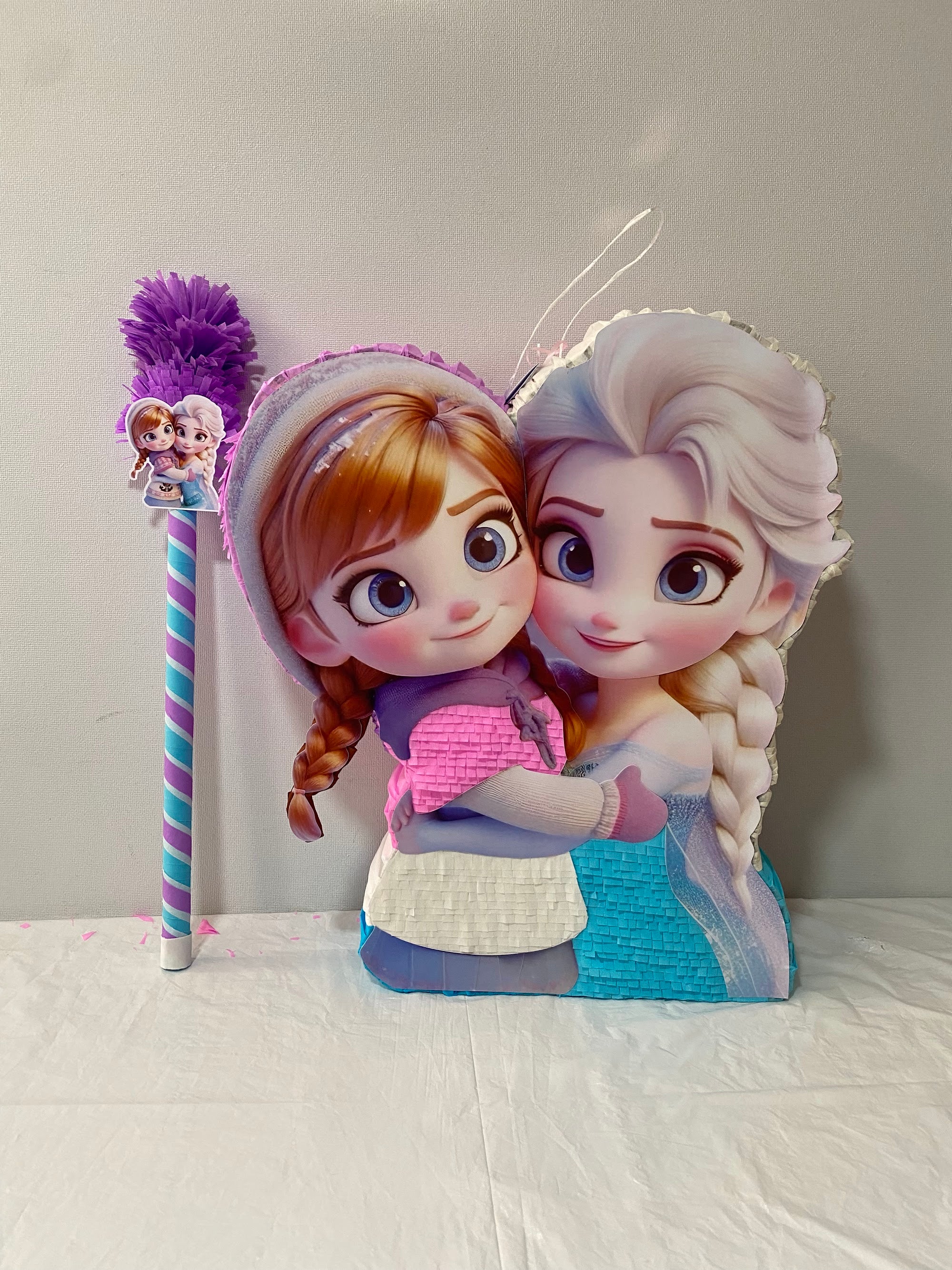 PIÑATA ELSA Y ANNA BEBE 60CM PREMIUM