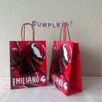 BOLSA SORPRESA 16 × 21 × 8 CM VENOM ROJO