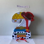 PIÑATA 40 CM NUMERO 2 JESSY LA VAQUERA