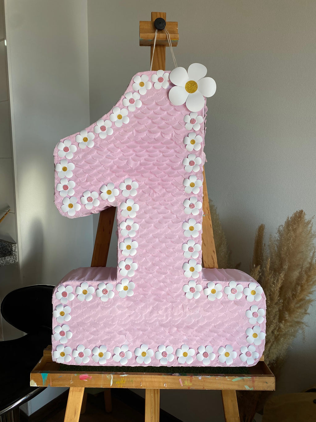 PIÑATA NÚMERO 1 DE FLORES 60CM PREMIUM