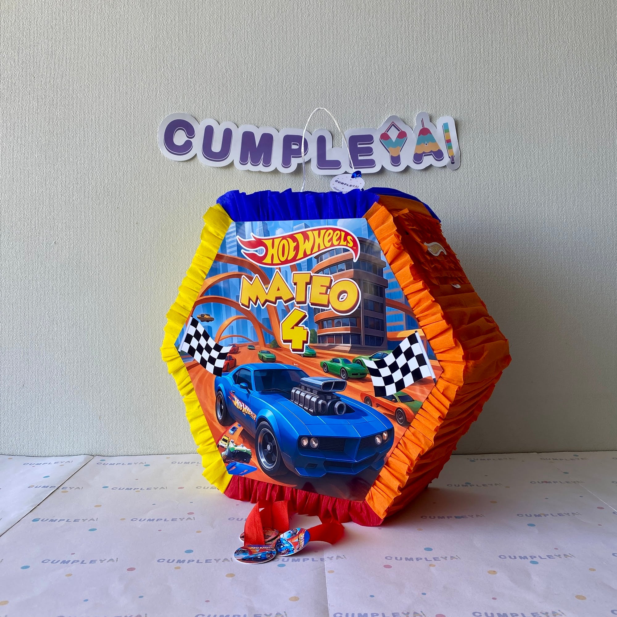 PIÑATA HOT WHEELS HEXAGONAL EXPRÉS 40CM