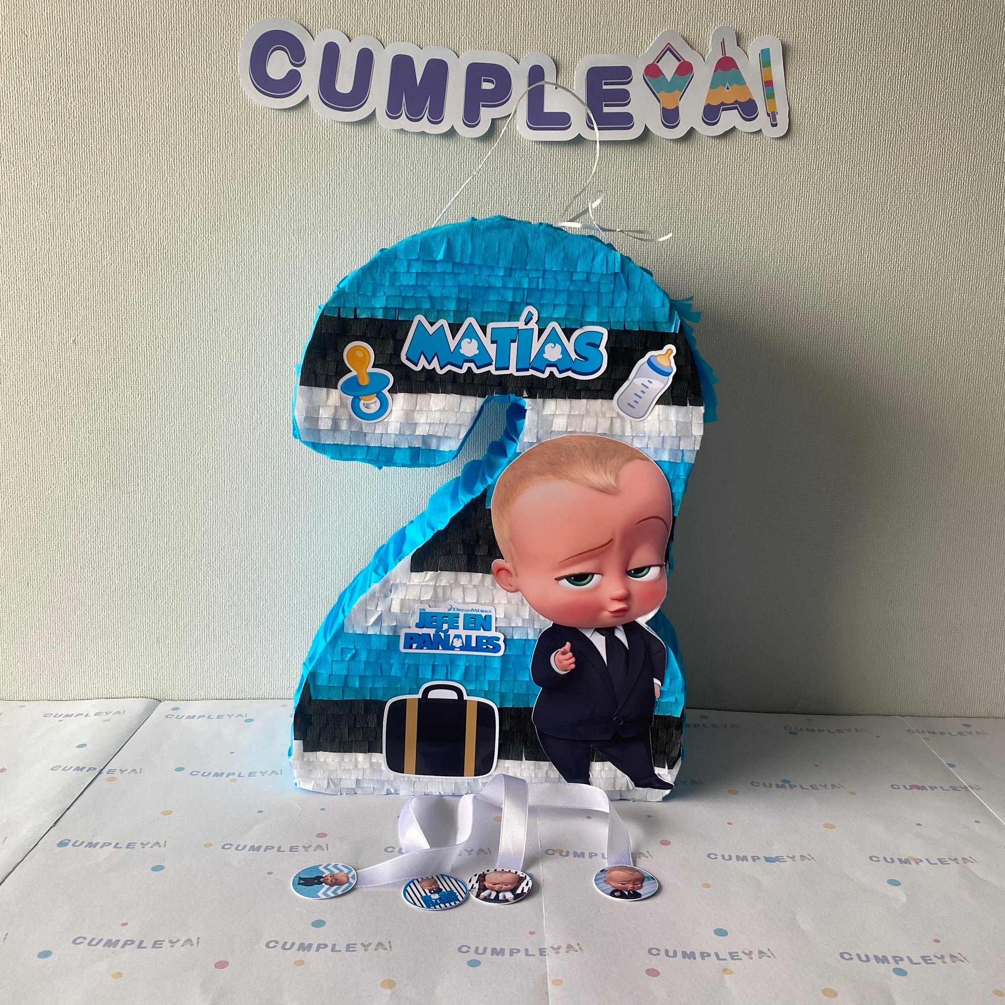 PIÑATA NUMERO 2 JEFE EN PAÑALES 40CM PREMIUM