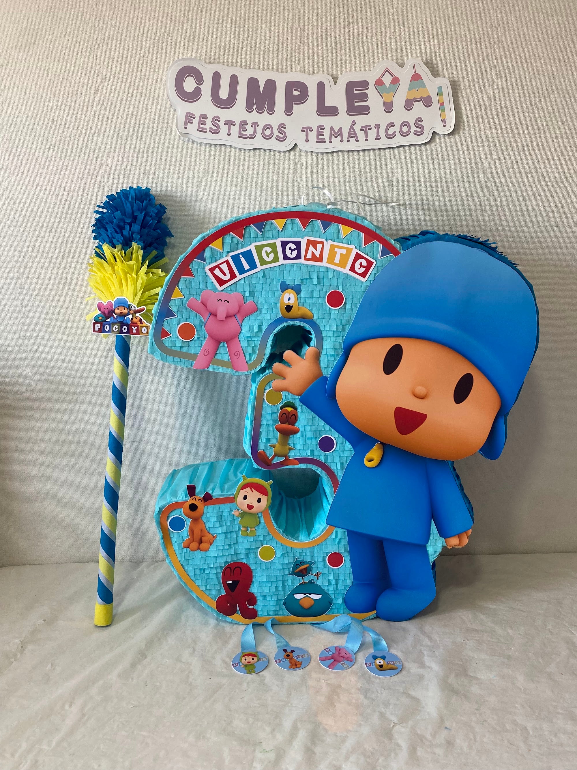 PIÑATA POCOYO NÚMERO 3 60CM PREMIUM