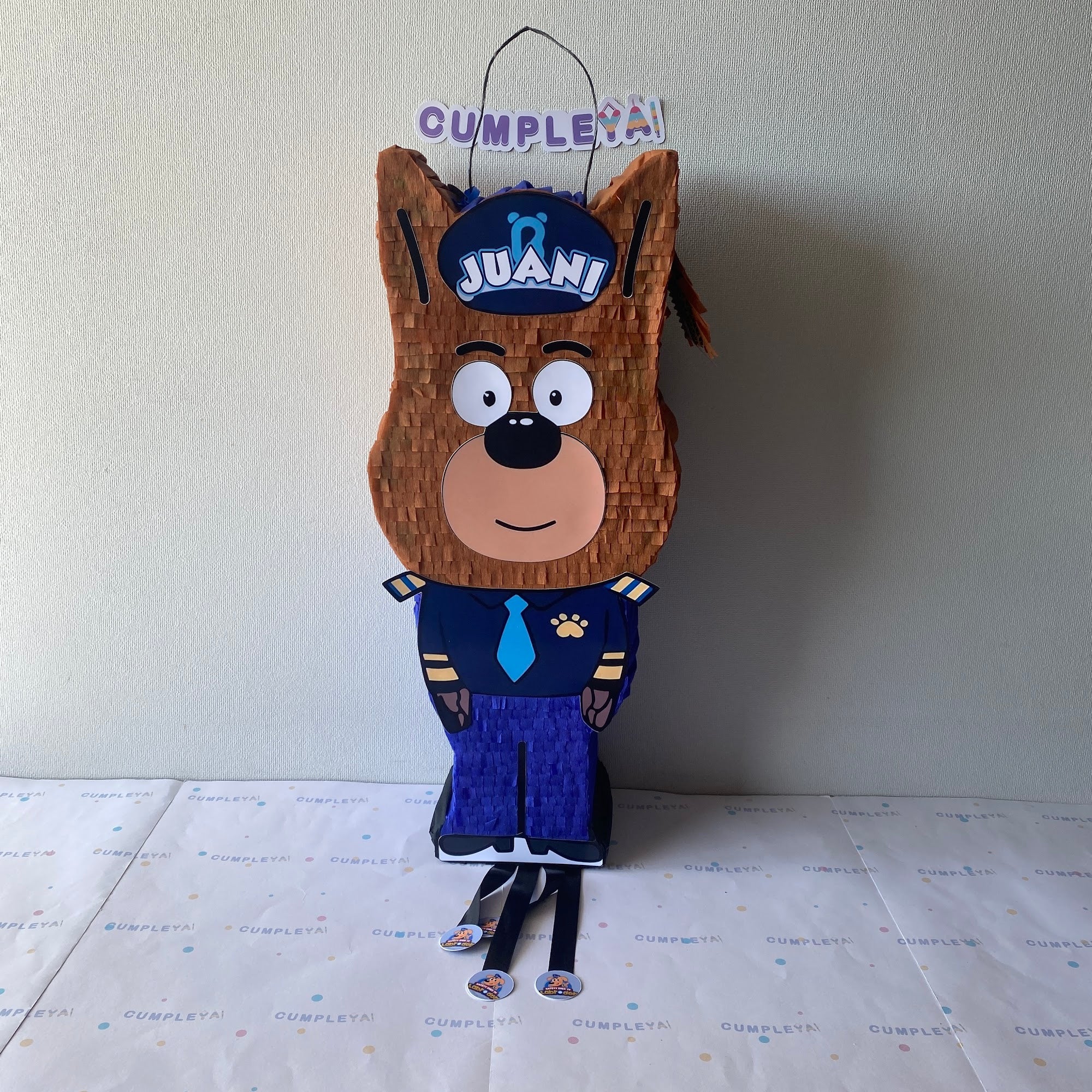 PIÑATA DOBBY DE SHERIFF LABRADOR 60CM PREMIUM