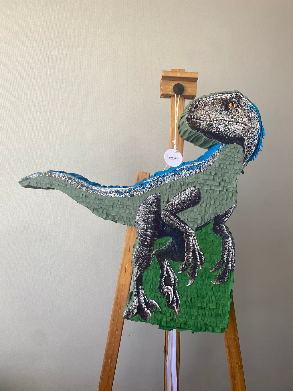 PIÑATA BLUE THE VELOCIRAPTOR DE JURASSIC WORLD 60CM PREMIUM