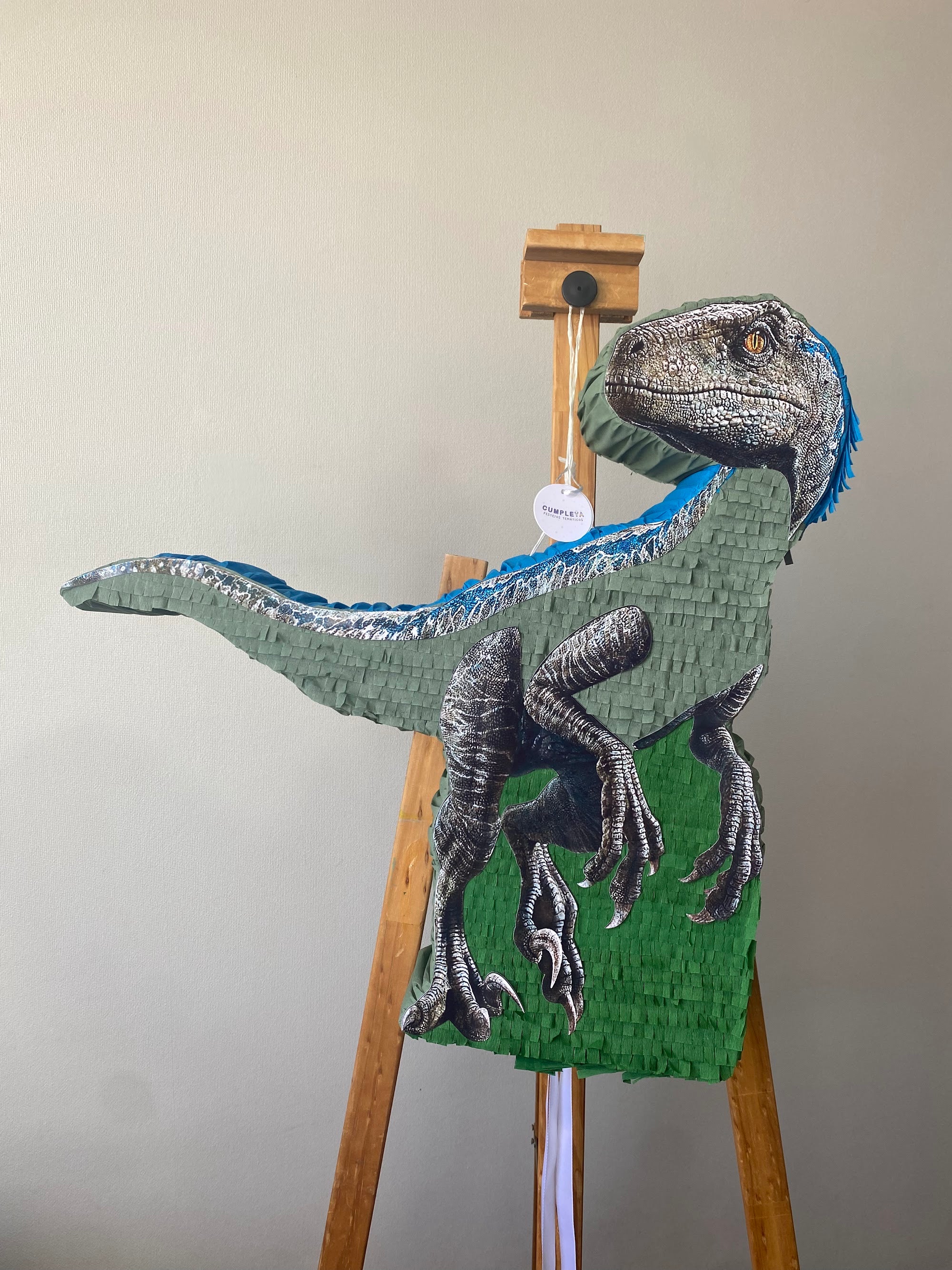 PIÑATA BLUE THE VELOCIRAPTOR DE JURASSIC WORLD 60CM PREMIUM