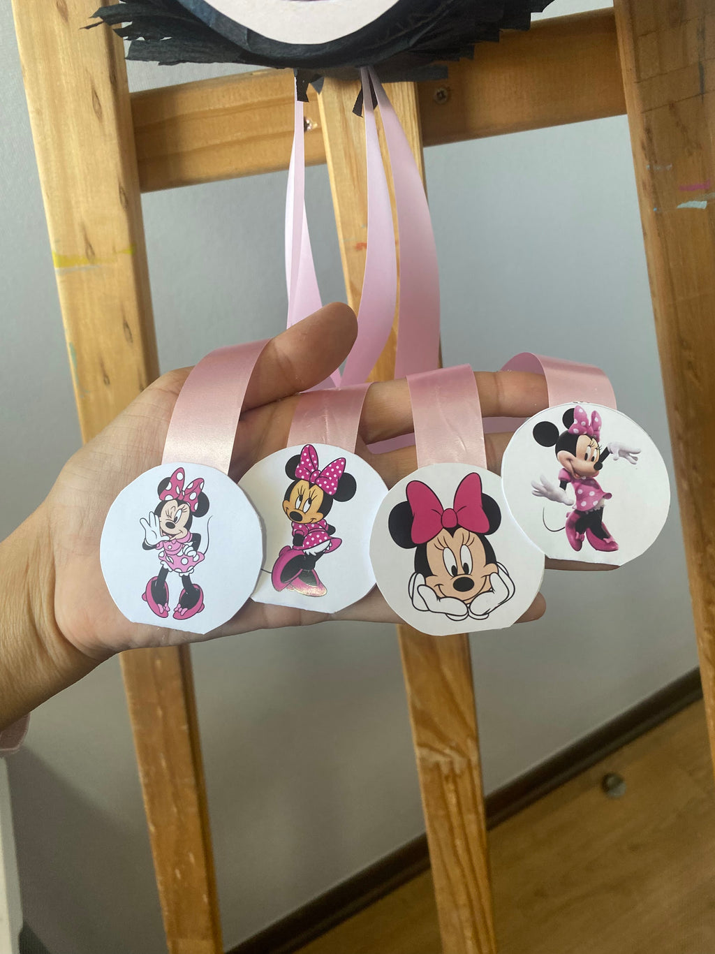 PIÑATA MINNIE MOUSE 40CM PREMIUM