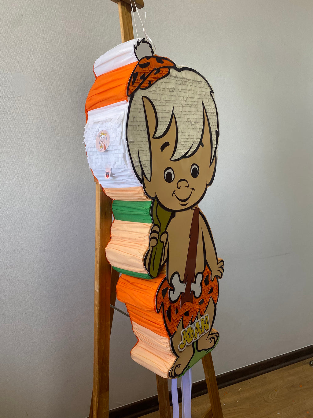 PIÑATA BAM BAM DE PICAPIEDRAS 60CM PREMIUM