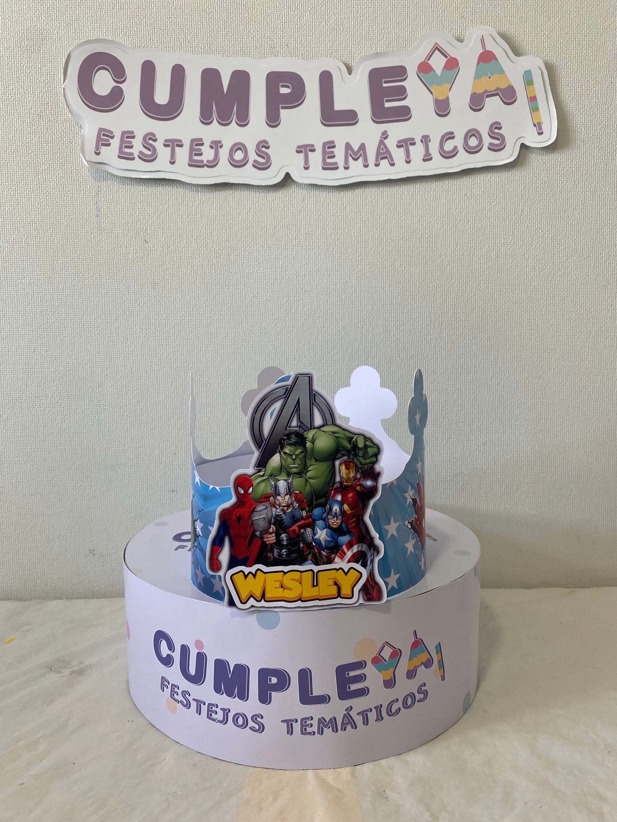 CORONA LOS VENGADORES 62X14CM