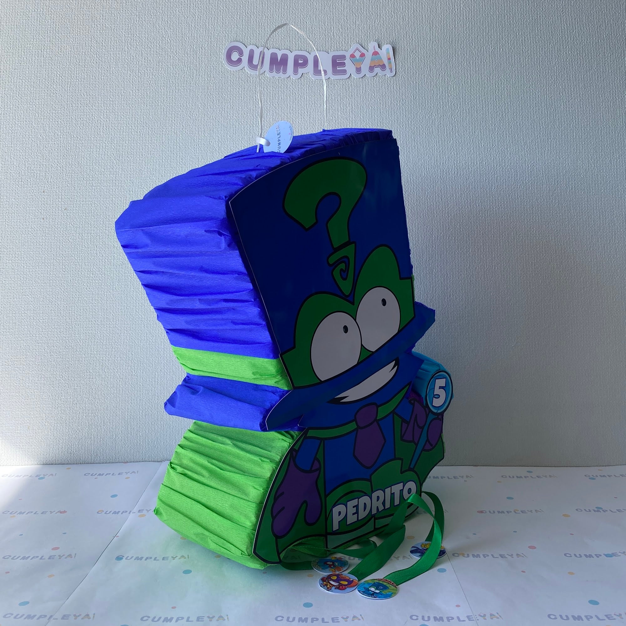 PIÑATA 40 CM SUPERTHINGS ENIGMA