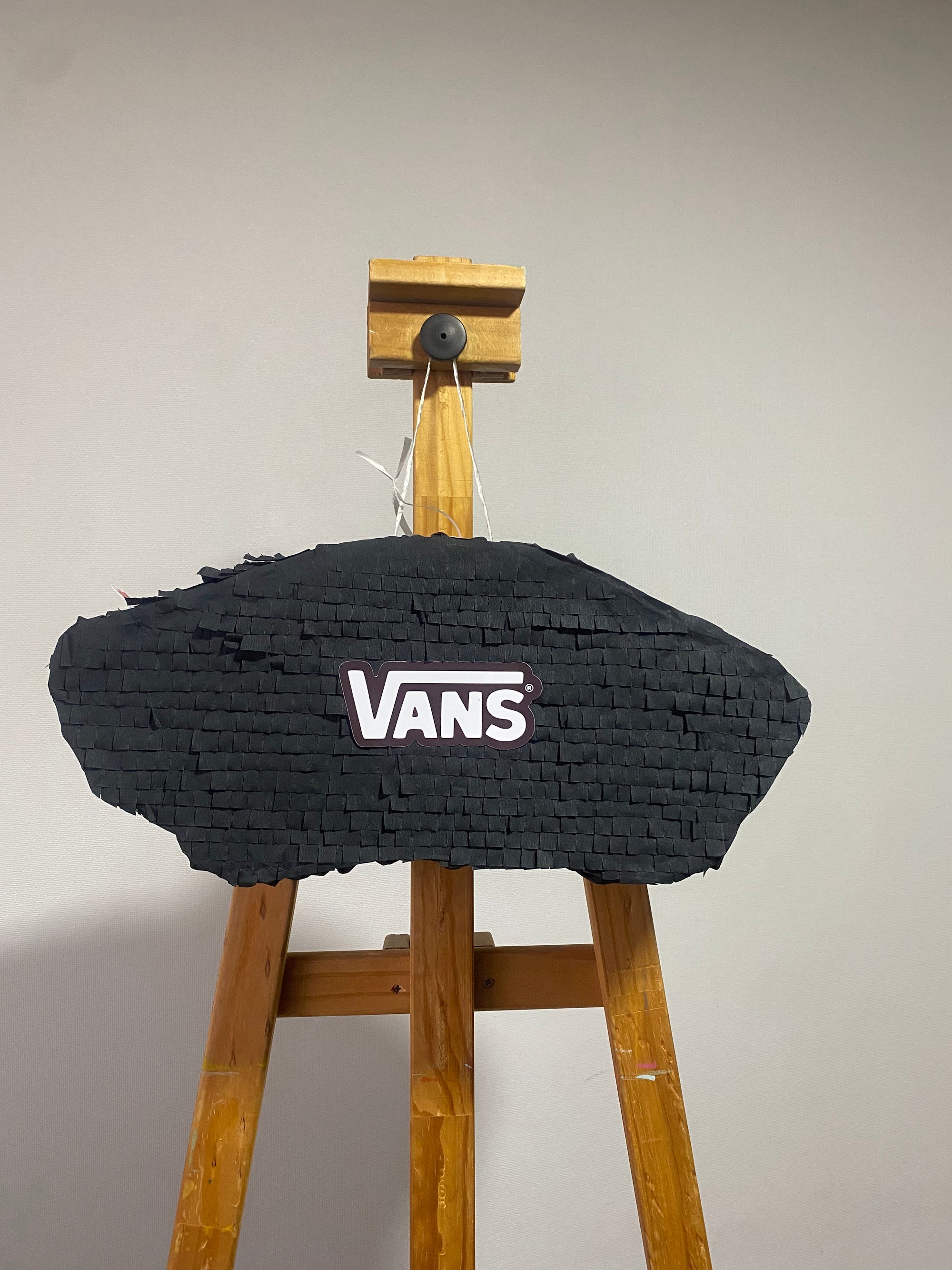 PIÑATA VANS 40CM PREMIUM