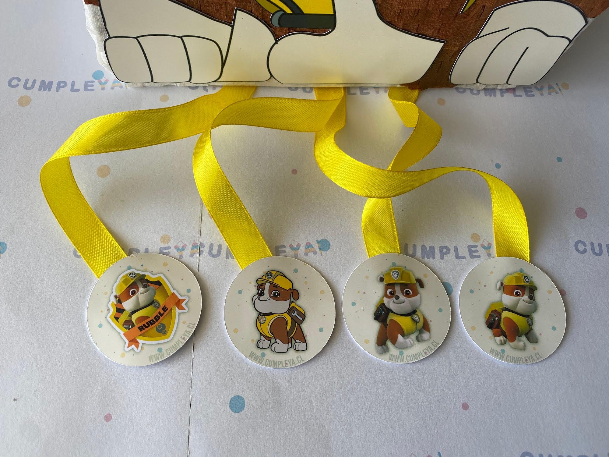 PIÑATA RUBBLE DE PAW PATROL 40CM PREMIUM