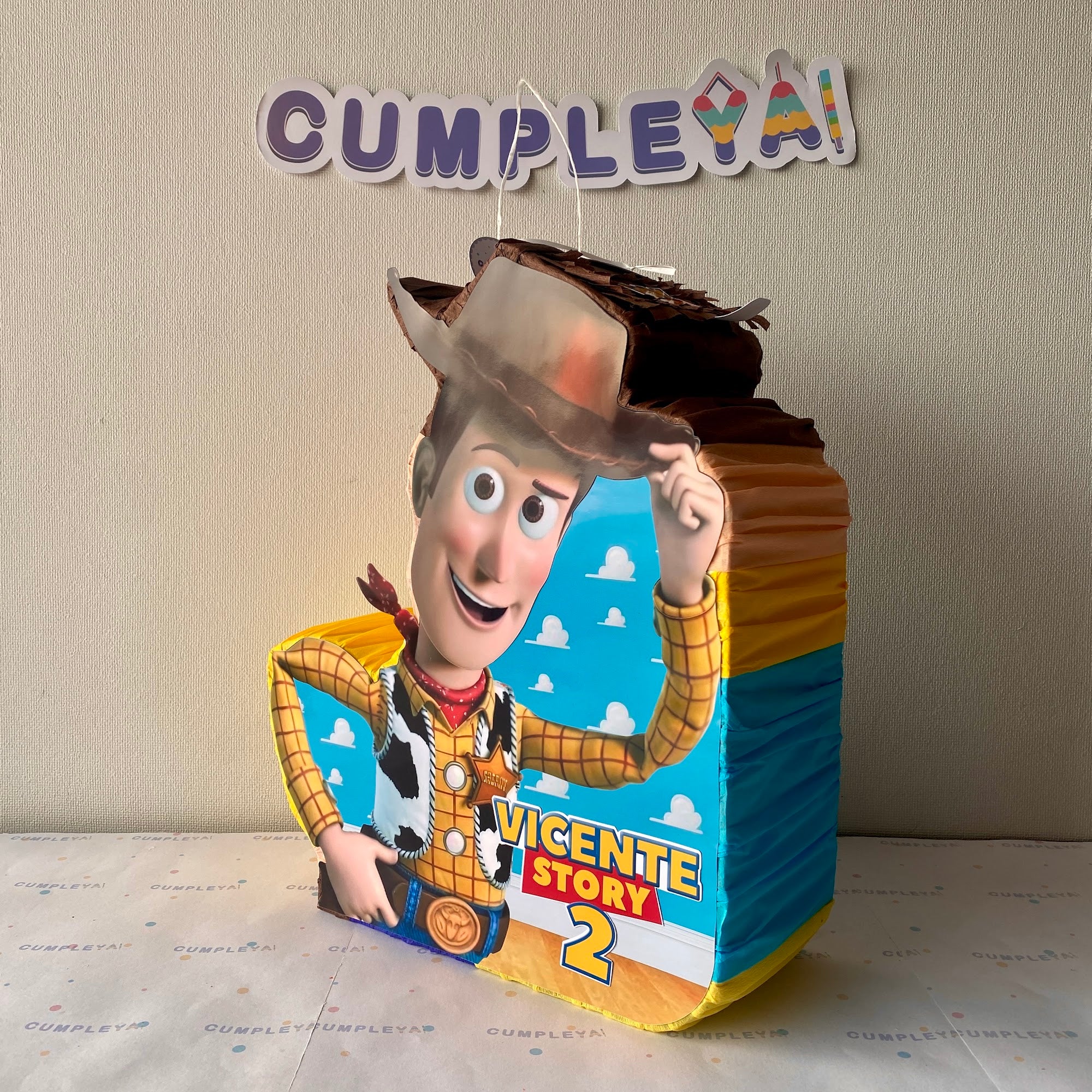 PIÑATA 40 CM WOODY