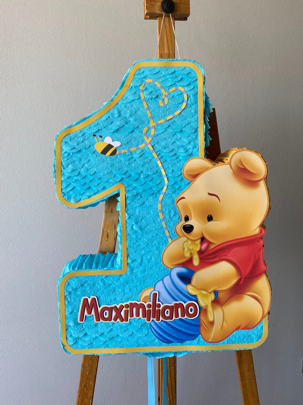 PIÑATA WINNIE POOH BEBE NUMERO 1 60CM PREMIUM