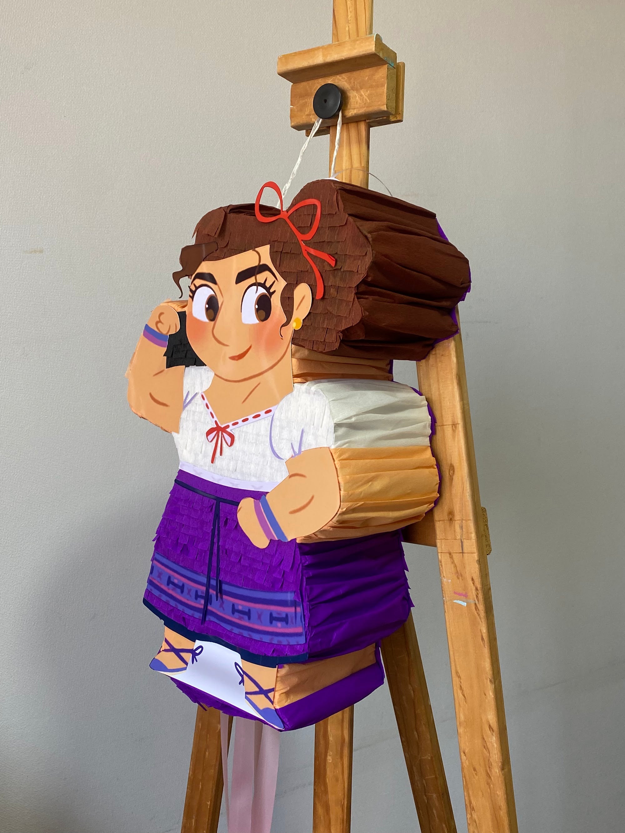 PIÑATA LUISA DE ENCANTO 40CM PREMIUM