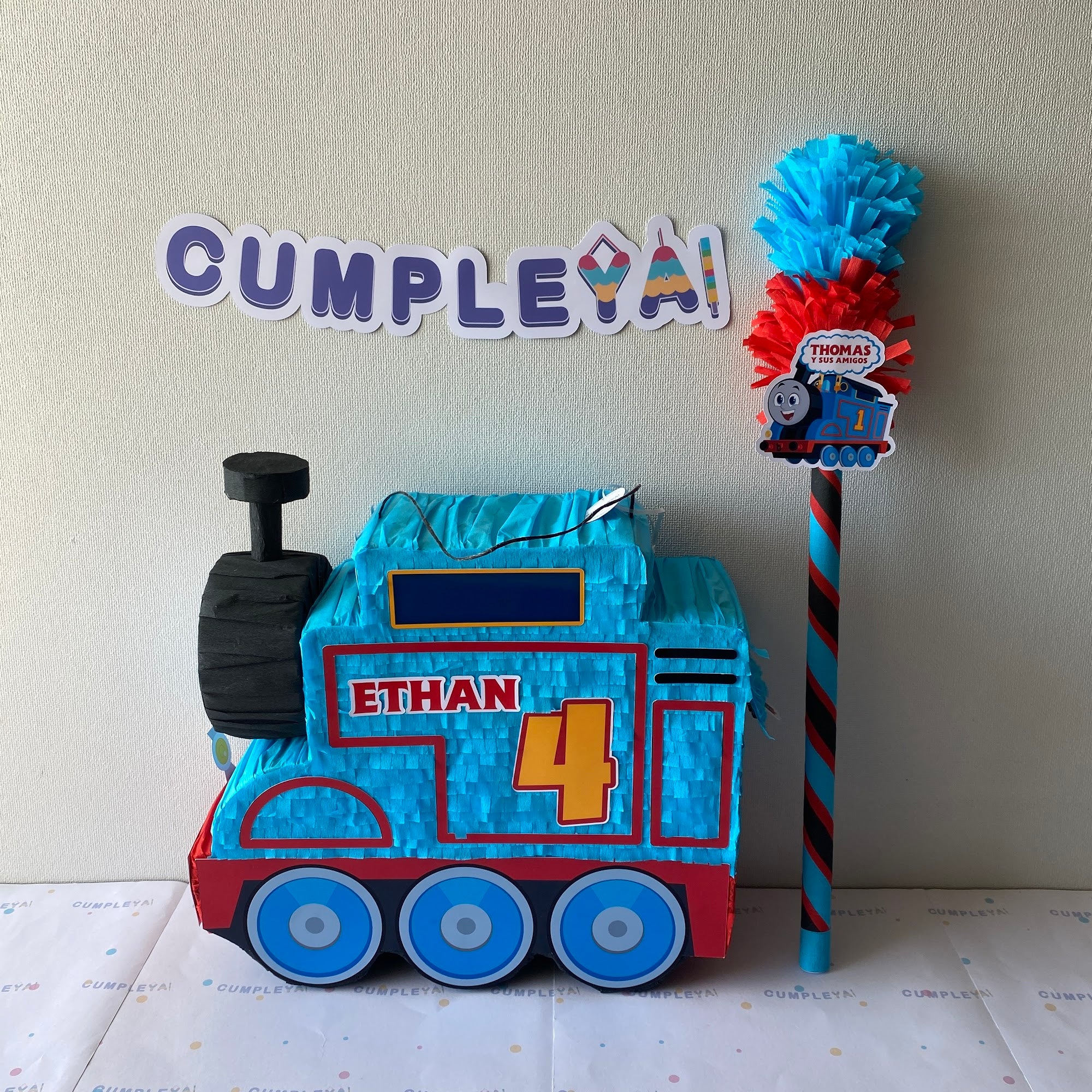 PIÑATA THOMAS EL TREN 40CM PREMIUM