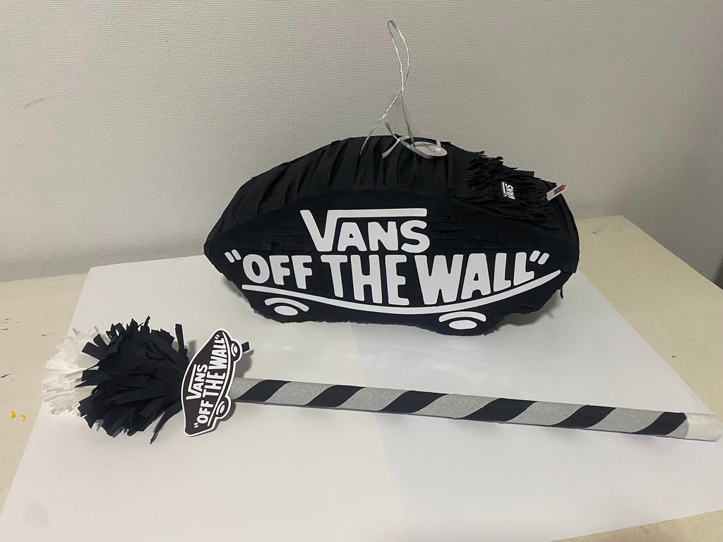 PIÑATA VANS 40CM PREMIUM