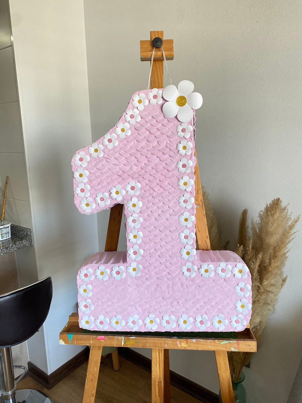 PIÑATA NÚMERO 1 DE FLORES 60CM PREMIUM