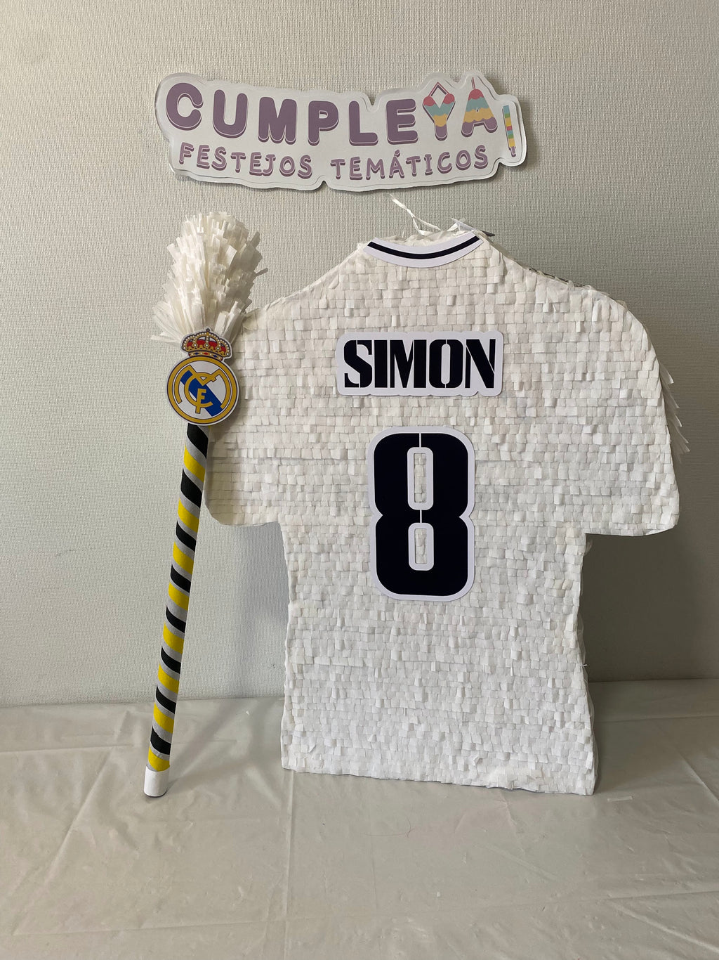 PIÑATA CAMISA REAL MADRID 60CM PREMIUM