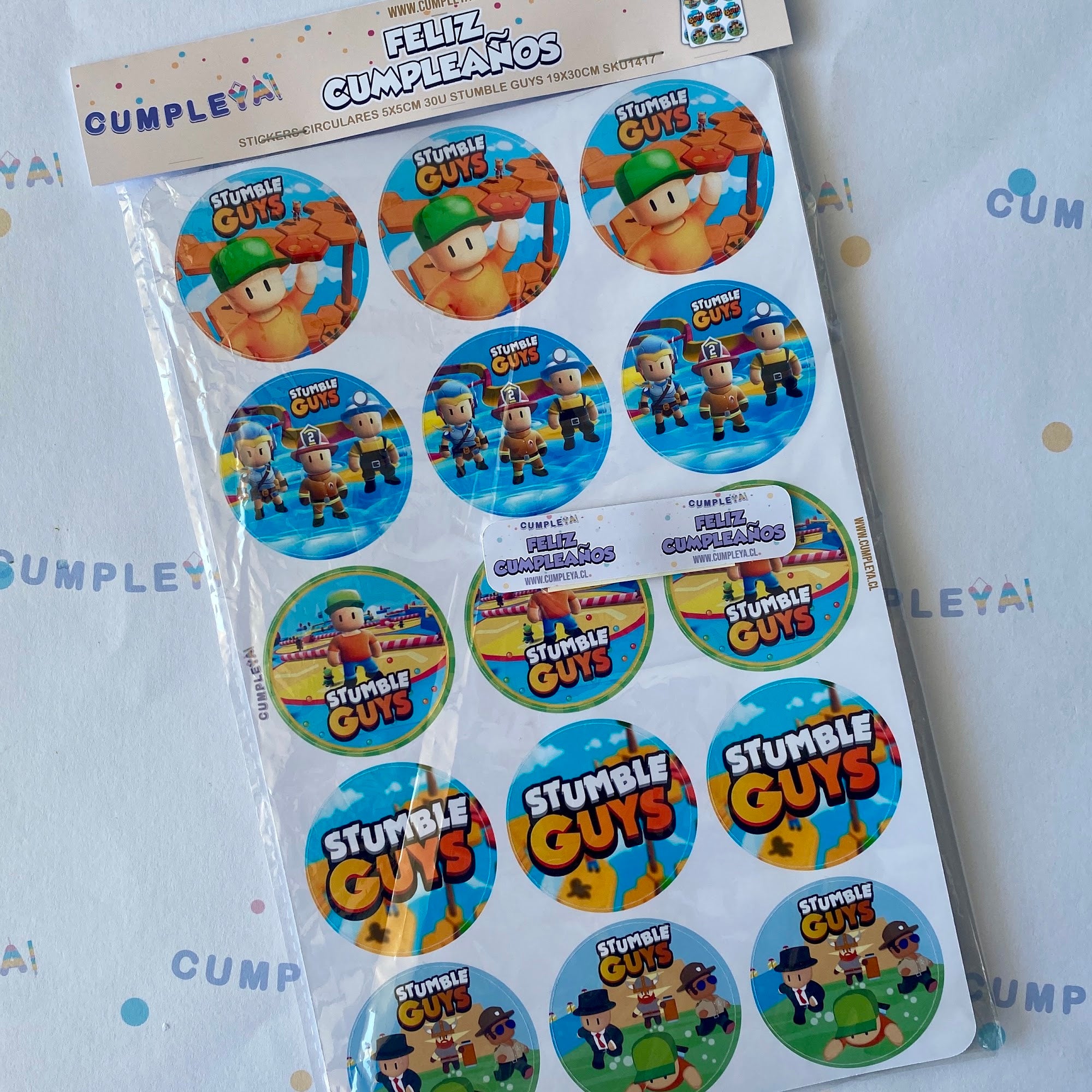 30 STICKER CIRCULARES 5 X 5 CM STUMBLE GUYS