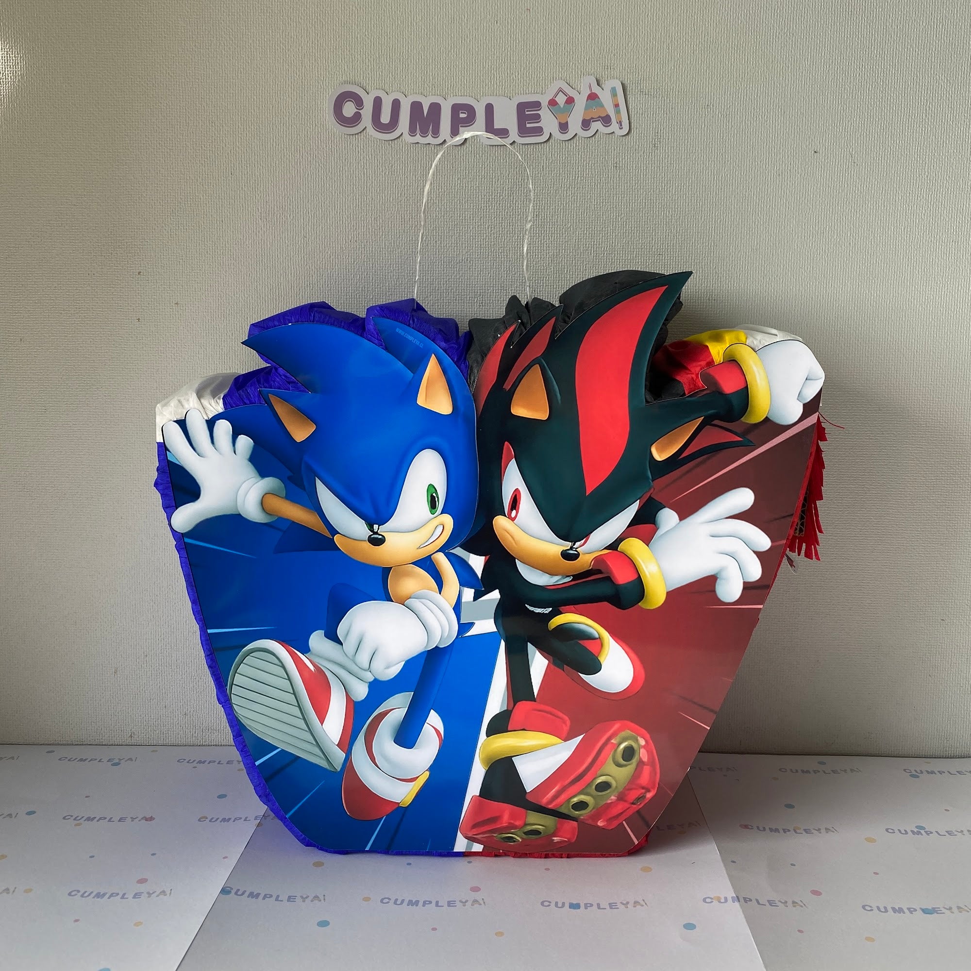 PIÑATA 40 CM SONIC Y SHADOW