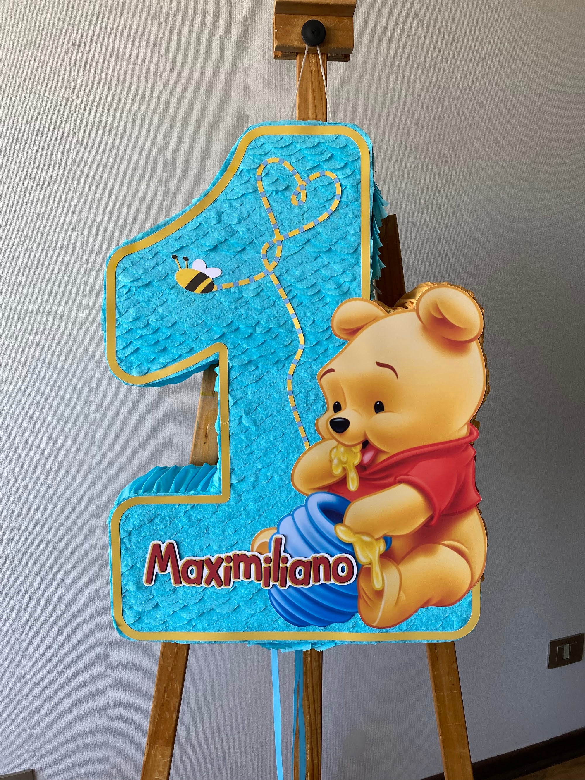PIÑATA WINNIE POOH BEBE NUMERO 1 60CM PREMIUM