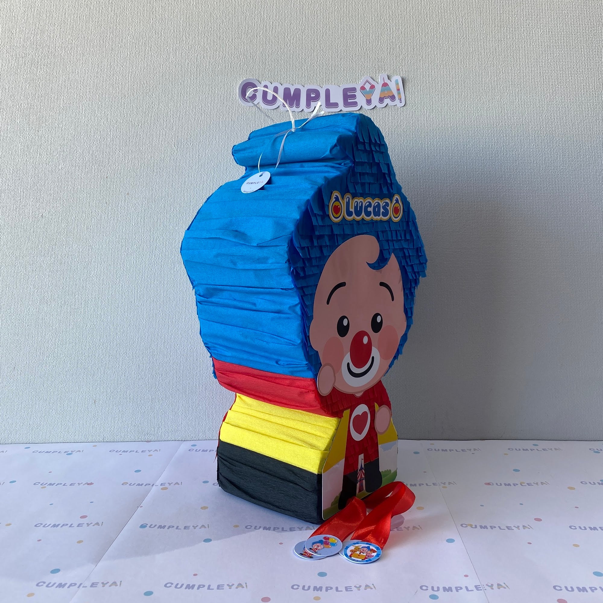 PIÑATA PLIM PLIM DE PIE 40CM PREMIUM
